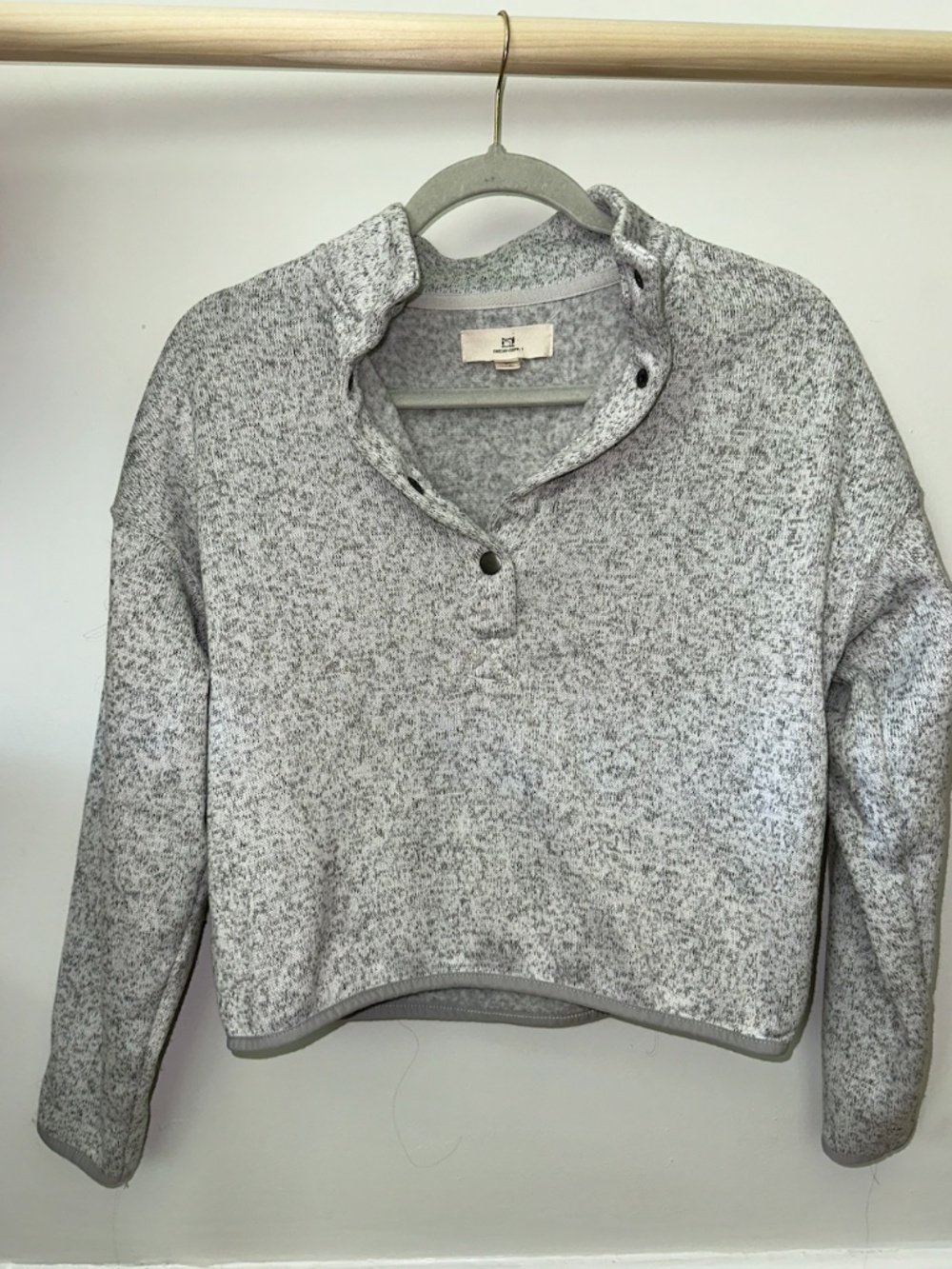 Gray Cropped sweatshirt